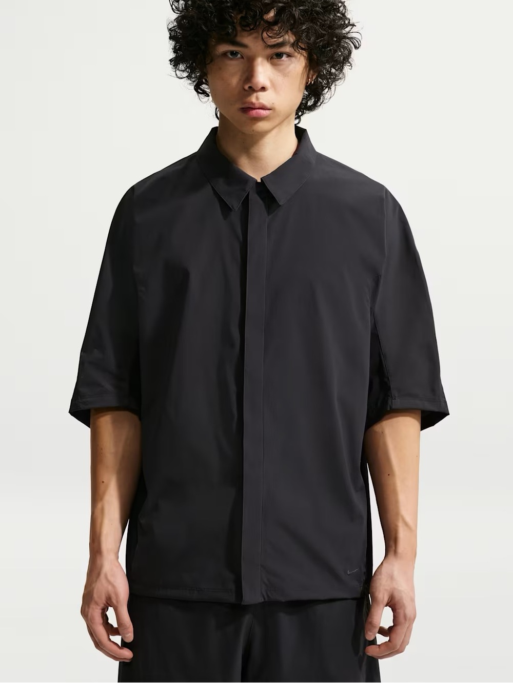 Nike Tech Helios
Men's Dri-FIT Short-Sleeve Top